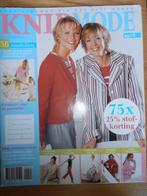 Knipmode april 2004 rok broek, jasjes, jurken, blouse, tops, Ophalen of Verzenden, Zo goed als nieuw, Vrouw, Knipmode