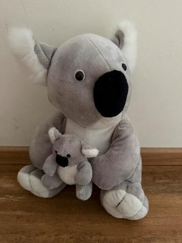 Koala knuffel met jong beschikbaar voor biedingen