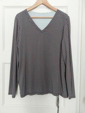 Top maat 44 ( in nieuwstaat ) beschikbaar voor biedingen