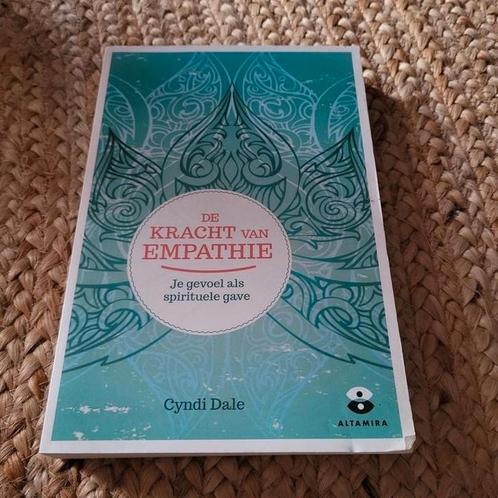 Cyndi Dale - De kracht van empathie, Boeken, Psychologie, Zo goed als nieuw, Ophalen of Verzenden