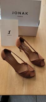 Bruine pumps/dansschoenen maat 41 - Nieuw!, Kleding | Dames, Schoenen, Ophalen of Verzenden, Nieuw, Bruin, Pumps