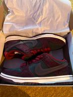 Nike SB dunk low, Ophalen of Verzenden, Nieuw, 30 cm of meer, Minder dan 35 cm