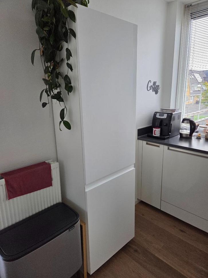 Metod kast keuken mat wit met Voxtorp deur Ikea, Huis en Inrichting, Keuken | Keukenelementen, Zo goed als nieuw, 200 cm of meer