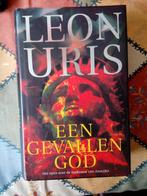 Leon Uris:een gevallen God.hardcover, Boeken, Avontuur en Actie, Gelezen, Leon Uris, Ophalen