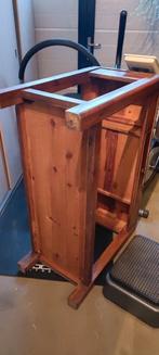 Zeer mooie robuuste massief houten sidetable, Huis en Inrichting, Barren, Ophalen, Gebruikt