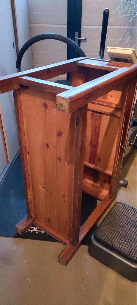 Zeer mooie robuuste massief houten sidetable, Huis en Inrichting, Barren, Gebruikt, Ophalen