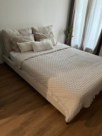 Tweepersoonsbed + Matras - 160x200 cm - FREE DELIVERY beschikbaar voor biedingen
