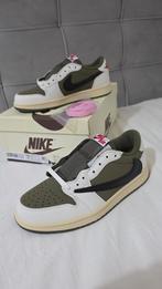 Nike x Travis Scott Medium Olive, Ophalen of Verzenden, Nieuw, Nike x Travis Scott, Sneakers of Gympen