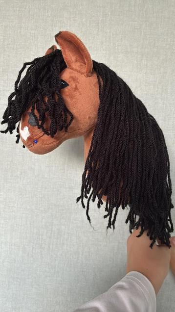 Nieuwe Hobbyhorse “syenna” beschikbaar voor biedingen