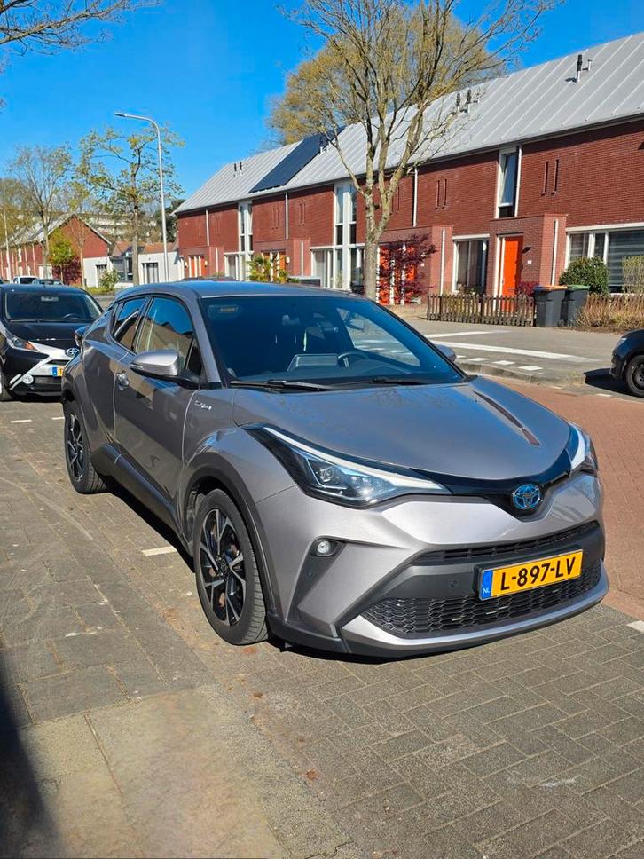 Toyota C-HR 1.8 Hybrid - Garantie - Dealer onderhoud - NAP, Auto's, Toyota, Particulier, C-HR, Achteruitrijcamera, Adaptieve lichten