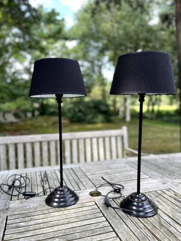Set brocante zwarte tafelschemerlampen beschikbaar voor biedingen