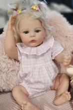 reborn baby meisje 50cm, Verzamelen, Poppen, Ophalen of Verzenden, Zo goed als nieuw, Babypop, Levensecht of Reborn