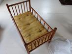 Poppen ledikantje met matras en kussen, Antiek en Kunst, Ophalen of Verzenden
