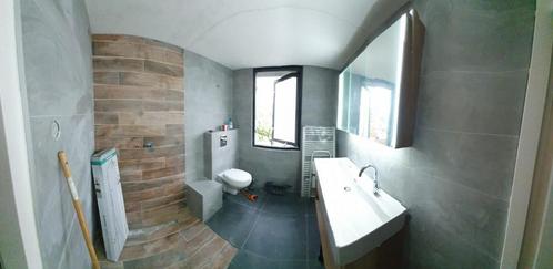 Tegelzetter gezocht ? Badkamer toilet renovatie, Doe-het-zelf en Verbouw, Tegels, Ophalen of Verzenden