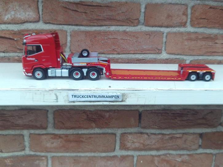 WSI  Daf  XG+  6 x 4  + Lowloader  van  K.N.T., Hobby en Vrije tijd, Modelauto's | 1:50, Nieuw, Bus of Vrachtwagen, Wsi, Ophalen of Verzenden