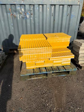 GVK roosters – Glasvezelversterkt kunststof – Antislip beschikbaar voor biedingen