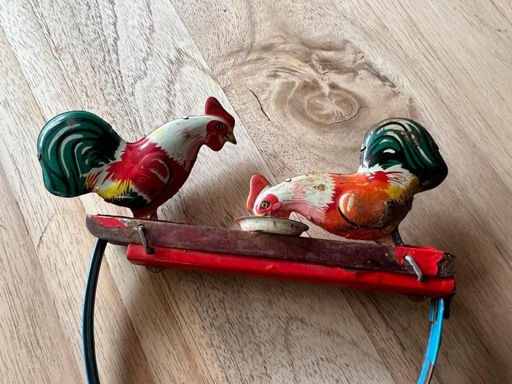 Vintage Speelgoed Kip - Blikken Speelgoed knijpspeelgoed, Antiek en Kunst, Antiek | Speelgoed, Ophalen of Verzenden
