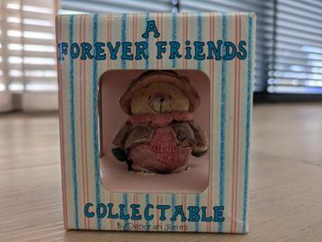 Forever Friends collectable (beer met sjaal + handschoenen) beschikbaar voor biedingen