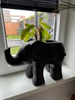 Olifant Bloempot, Tuin en Terras, Bloempotten, Ophalen, Rond, Zo goed als nieuw, Aardewerk