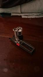 Ik zoek n Knoopsgaten voetje nr. 3a, Hobby en Vrije tijd, Naaimachines en Toebehoren, Ophalen of Verzenden, Naaimachine, Bernina