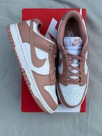 Nike Dunk Low Rose Whisper - Maat 40, Kleding | Dames, Schoenen, --, Nieuw, Ophalen of Verzenden, Sneakers of Gympen