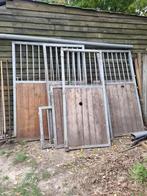 Staldelen voor twee paardenboxen, Stalling, 2 of 3 paarden of pony's