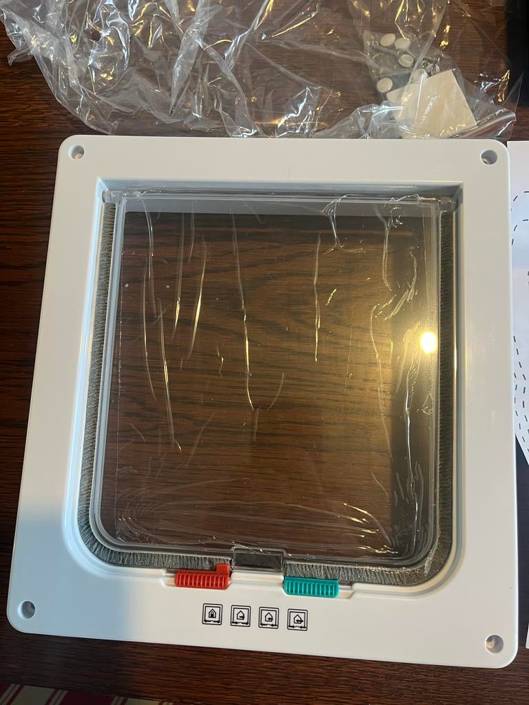 Nieuw in doos kattenluikje kattenluik, Ophalen of Verzenden, Nieuw