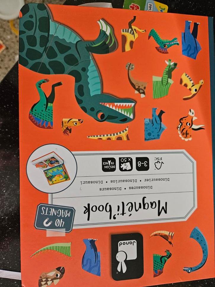 Janod Magneti'book Dinosaurs - Puzzel, Kinderen en Baby's, Speelgoed | Educatief en Creatief, Zo goed als nieuw, Puzzelen, Ophalen of Verzenden
