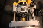 DeWALT D26204K-QS Feesmachine + Feezenset 900W 6/8mm, Doe-het-zelf en Verbouw, Gereedschap | Machine-onderdelen en Toebehoren