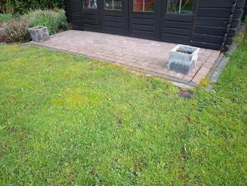 Mooie stenen bloembakken/bloempotten beschikbaar voor biedingen