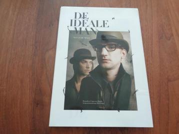 De ideale man - Man in de mode beschikbaar voor biedingen