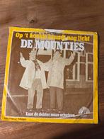 De Mounties - Op 't hoekje brandt nog licht, Cd's en Dvd's, Gebruikt, 7 inch, Single, Ophalen of Verzenden