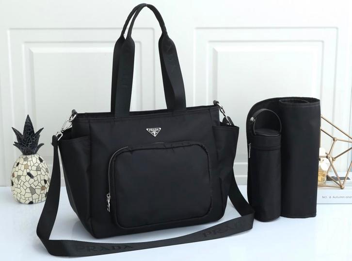 Prada Luiertas - Nieuw met Accessoires, Kinderen en Baby's, Luiertassen, Nieuw, Ophalen