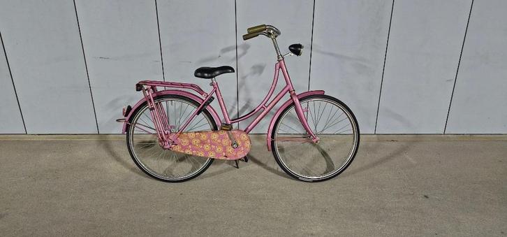 Batavus 24 inch omafiets met terugtraprem in de kleur roze., Fietsen en Brommers, Fietsen | Meisjes, Gebruikt, 20 inch, Ophalen