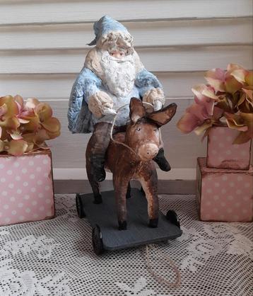 Prachtige brocante wattenpop Kerstman en ezel op wieltjes  beschikbaar voor biedingen