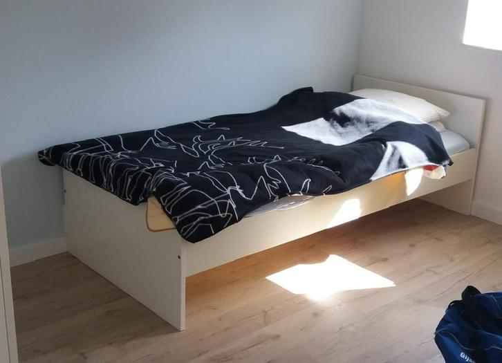 Gratis bed 90x200 ikea wit, Huis en Inrichting, Slaapkamer | Bedden, Gebruikt, Eenpersoons, 90 cm, Hout, Wit, Ophalen