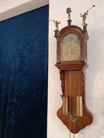 Friese Staart Klok met maanstand 1973, Antiek en Kunst, Antiek | Klokken, Ophalen