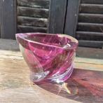 Mooie kristallen asbak Val Saint Lambert in donker fuchsia., Antiek en Kunst, Antiek | Glas en Kristal, Ophalen of Verzenden
