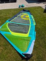Neilpryde Atlas 4.7m2, Watersport en Boten, Windsurfen, Ophalen, Zo goed als nieuw, Zeil, Minder dan 5 m²
