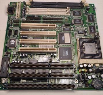Socket 7 + pentium 200mhz mmx beschikbaar voor biedingen
