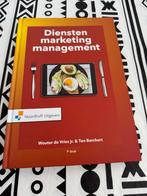 Dienstenmarketingmanagement - Wouter de Vries & Borchert, Ophalen, Zo goed als nieuw, Management