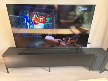 Mooi mat zwart tv meubel op pootjes