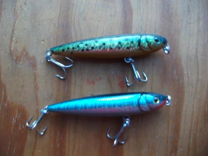 2 stuks kunstaas plugjes / roofvis plugjes / baars plugjes, Watersport en Boten, Hengelsport | Algemeen, Nieuw, Kunstaas, Ophalen of Verzenden