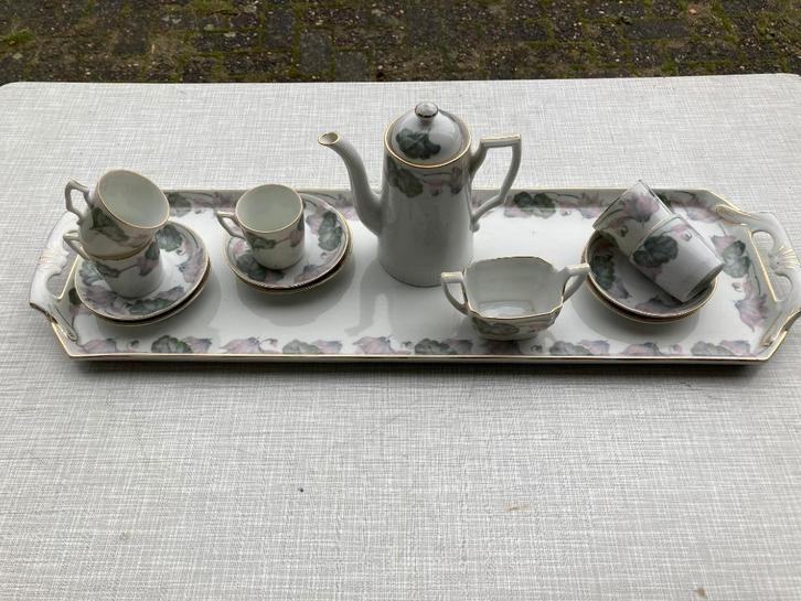 Vintage Koffieservies van C.Hoyng., Huis en Inrichting, Keuken | Servies, Zo goed als nieuw, Overige typen, Overige stijlen, Porselein