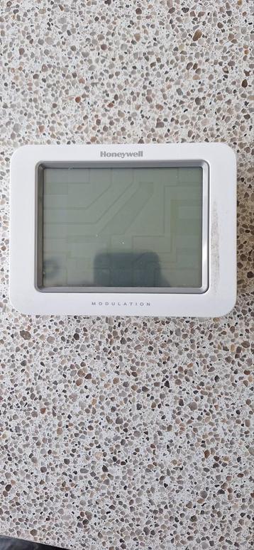 Honeywell modulation thermostaat  beschikbaar voor biedingen