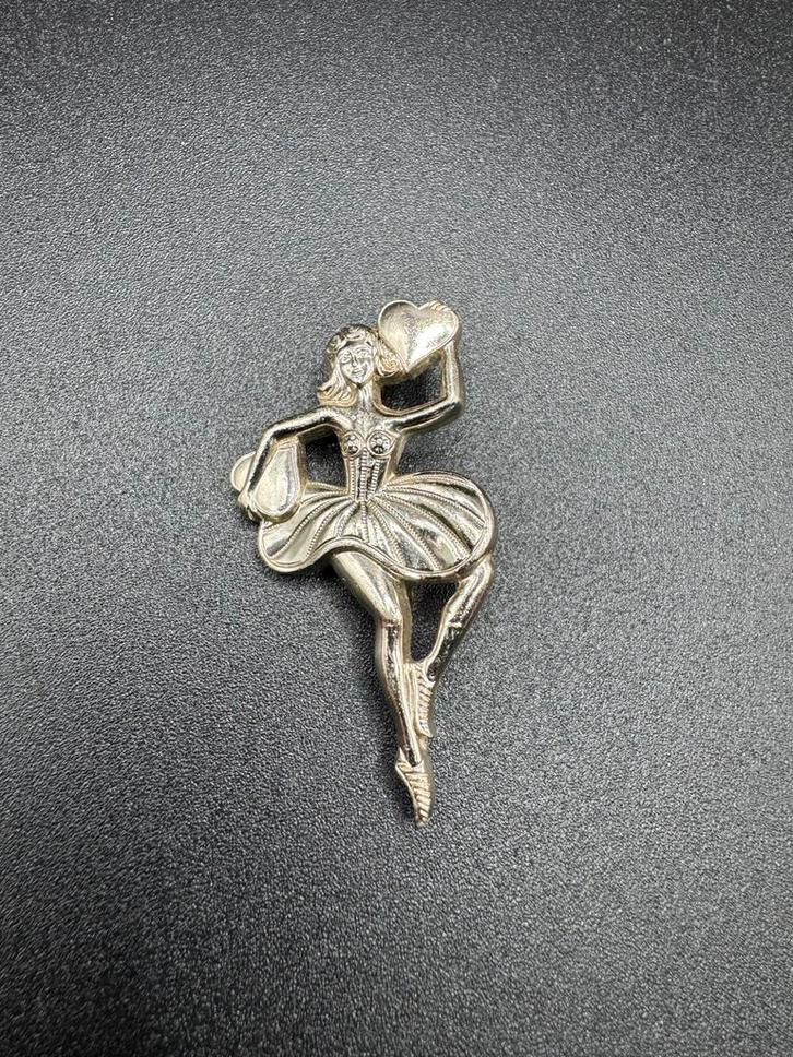 Vintage  Ballerina Broche, Sieraden, Tassen en Uiterlijk, Broches, Gebruikt, Zilver, 4 tot 7 cm, Ophalen of Verzenden