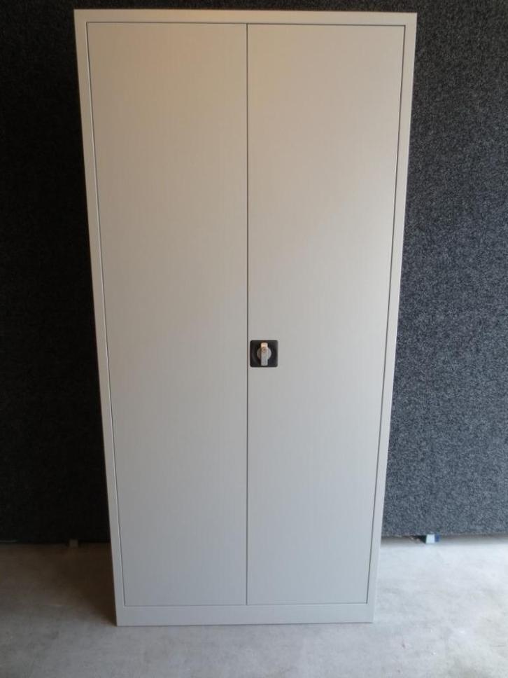 Metalen Kantoorkast Archiefkast met slot voorraadkast, Huis en Inrichting, Kasten | Roldeurkasten en Archiefkasten, Nieuw, 150 tot 200 cm