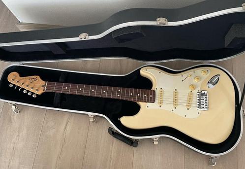 Fender Stratocaster (Squire Series), Muziek en Instrumenten, Snaarinstrumenten | Gitaren | Elektrisch, Zo goed als nieuw, Solid body