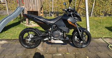 Mooie KTM DUKE 690 beschikbaar voor biedingen