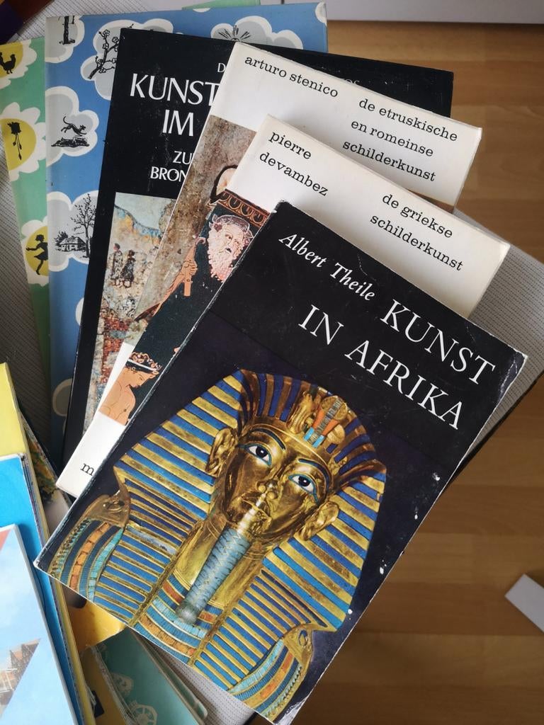 Rommelmarktspullen, boeken, nieuw handtas, kalender 2026 enz, Diversen, Rommelmarktspullen, Zo goed als nieuw, Ophalen